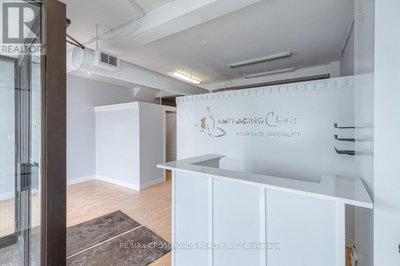 Image #1 of Commercial for Sale at Avenue, Toronto , Ontario