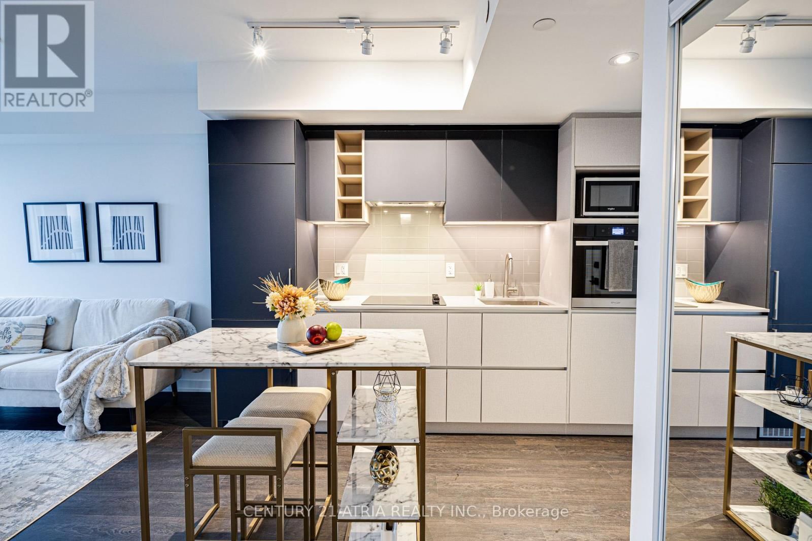 5011 - 319 JARVIS STREET Image 3