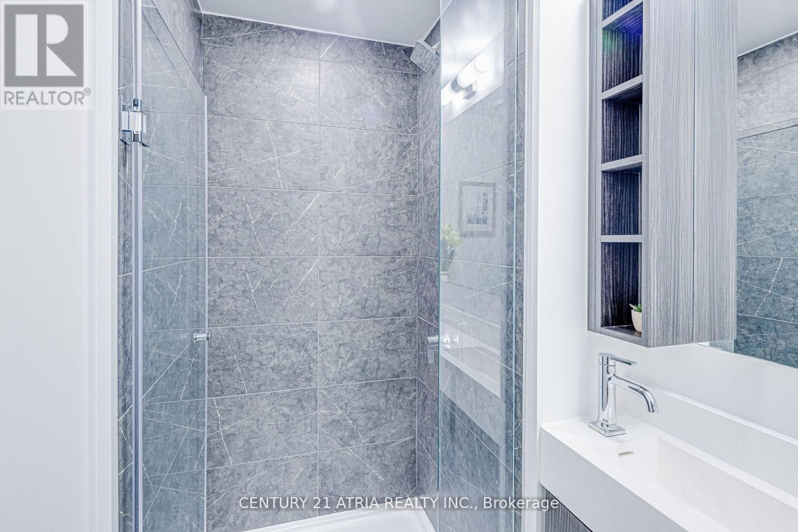 2308 - 252 CHURCH STREET Image 10