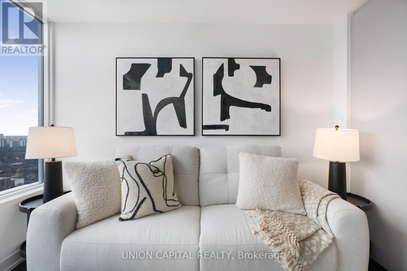 4908 - 319 JARVIS STREET Image 5