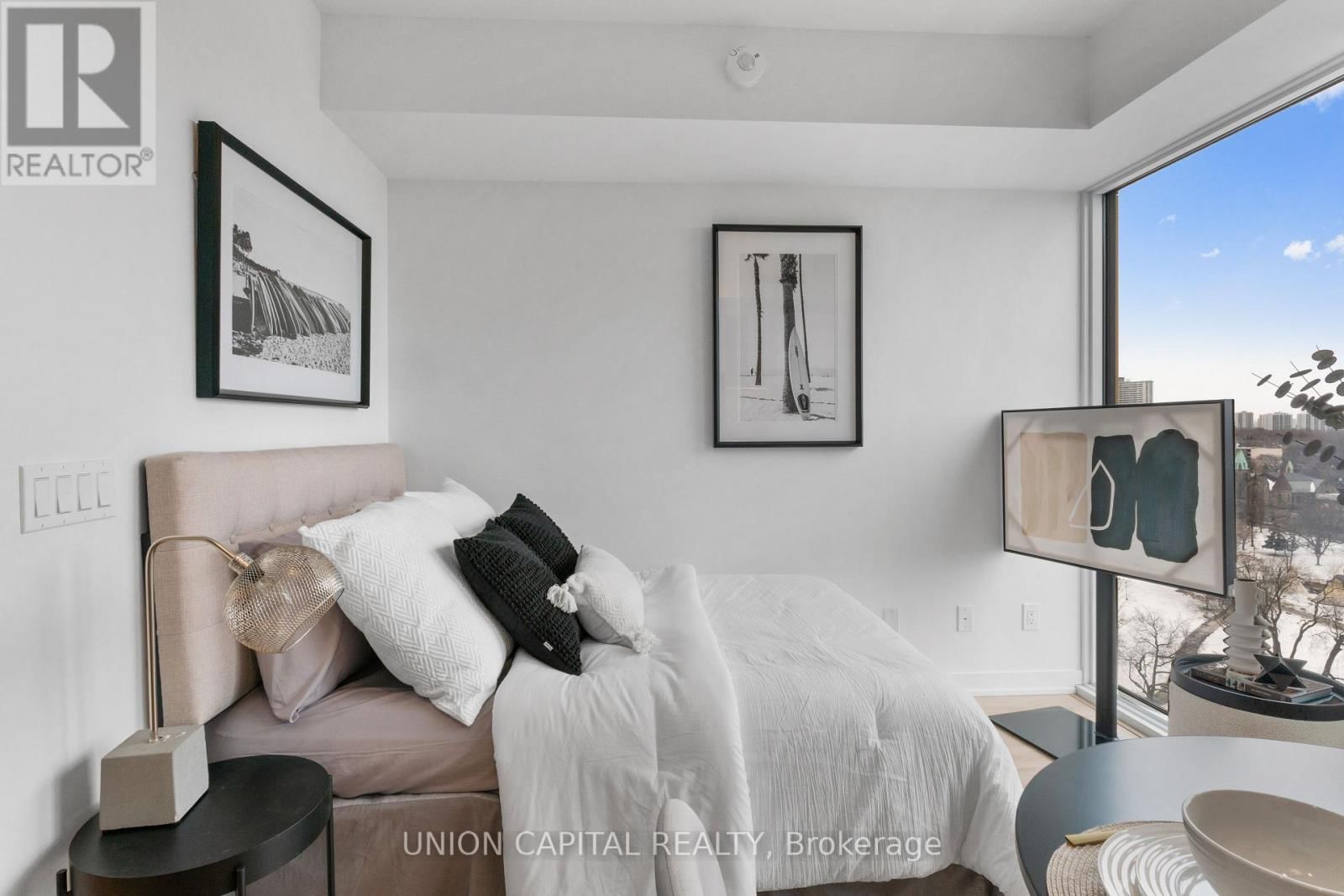 1612 - 319 JARVIS STREET Image 8