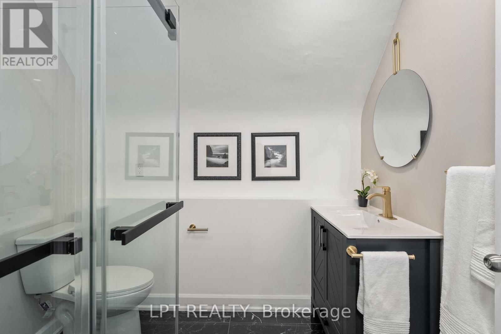 29 GRACE STREET Image 20