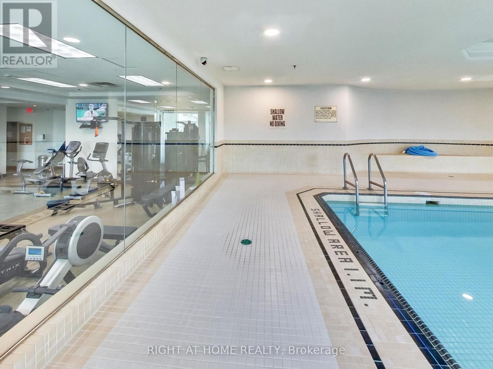 711 - 300 BLOOR STREET EAST Image 36