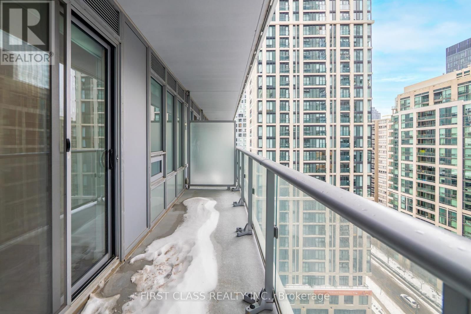 1615 - 195 REDPATH AVENUE Image 25