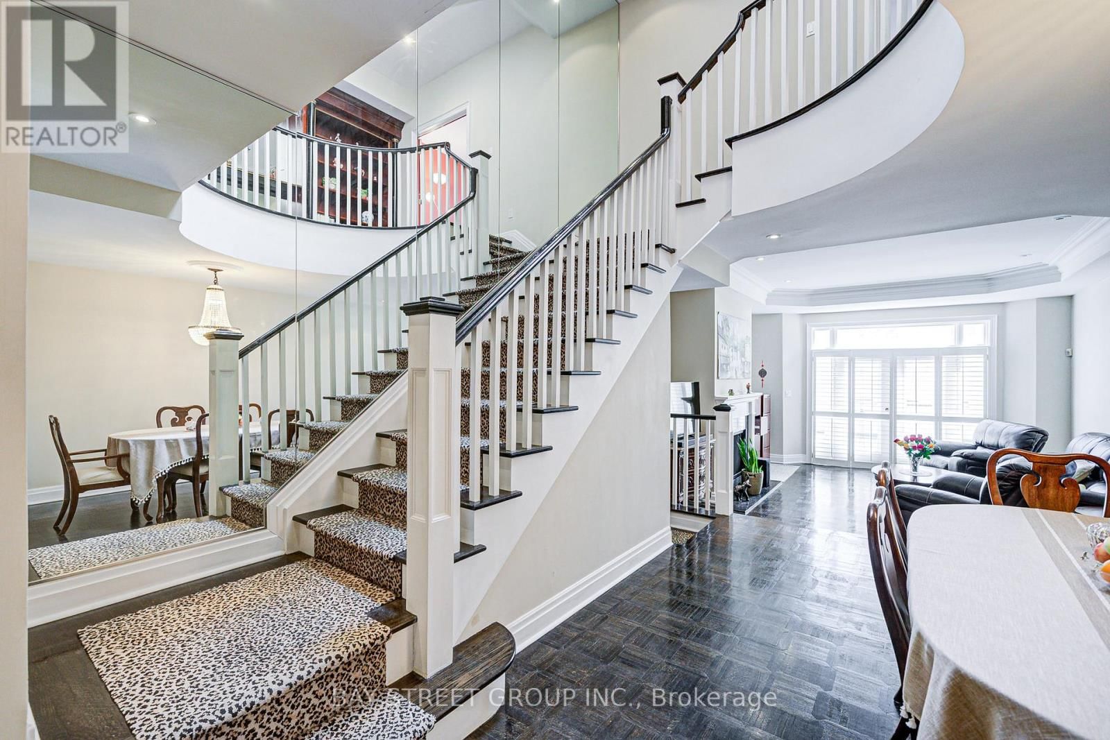 529 DAVENPORT ROAD Image 10