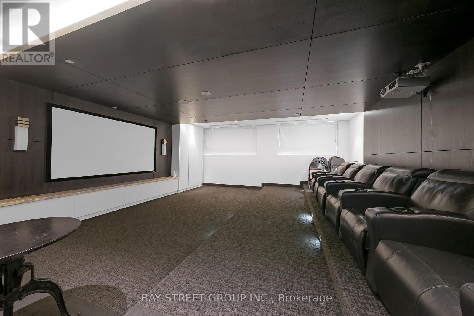 225 - 399 SPRING GARDEN AVENUE Image 25