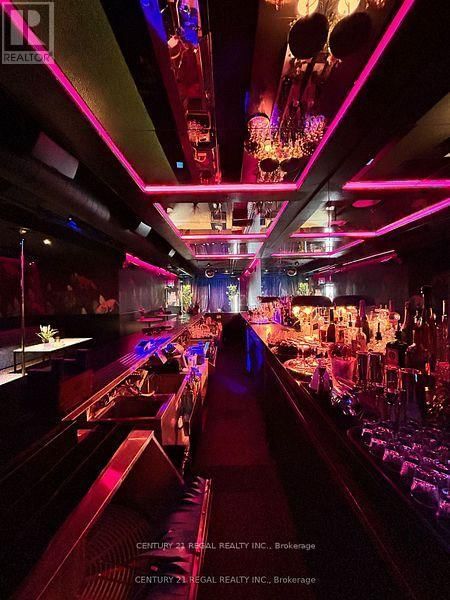 563 QUEEN STREET WEST Image 10