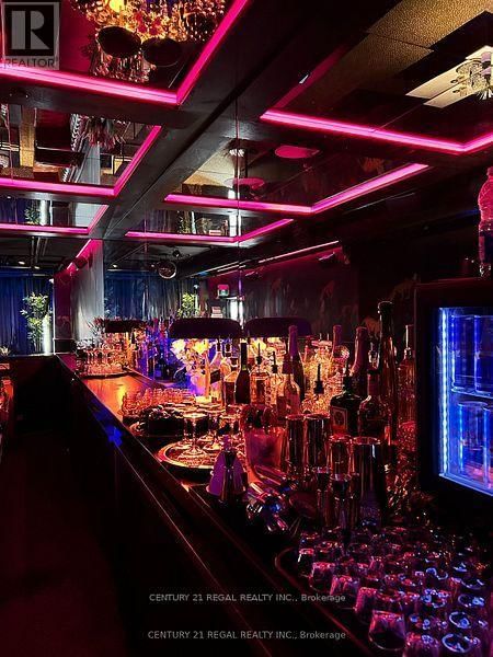 563 QUEEN STREET WEST Image 11