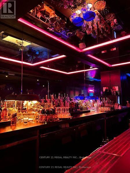 563 QUEEN STREET WEST Image 12