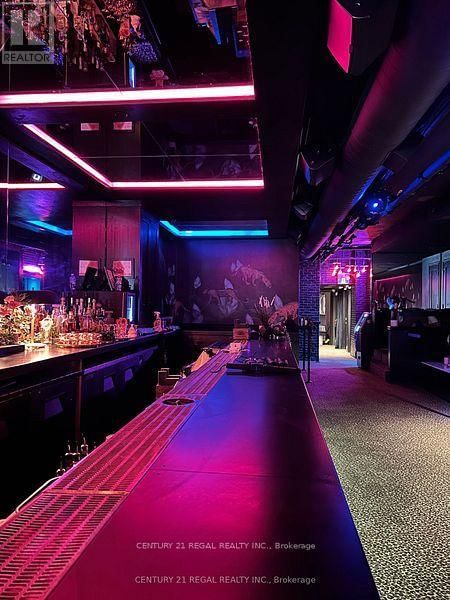 563 QUEEN STREET WEST Image 8