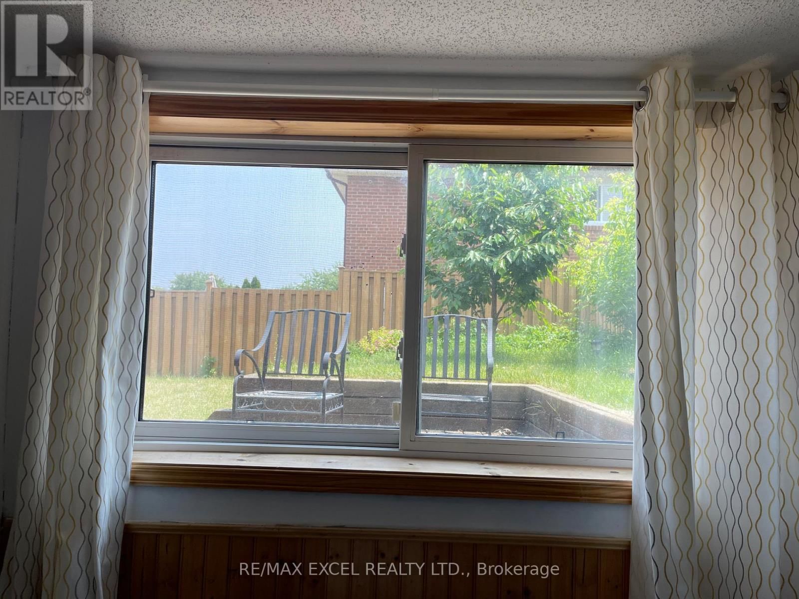 155 EDMONTON DRIVE Image 12