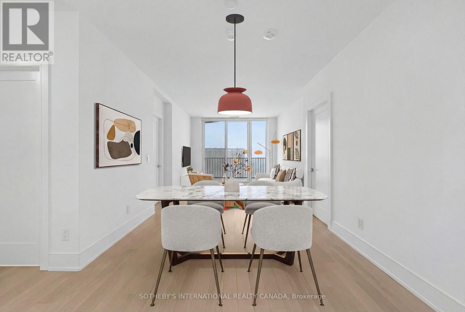 932 - 155 MERCHANTS' WHARF Image 5