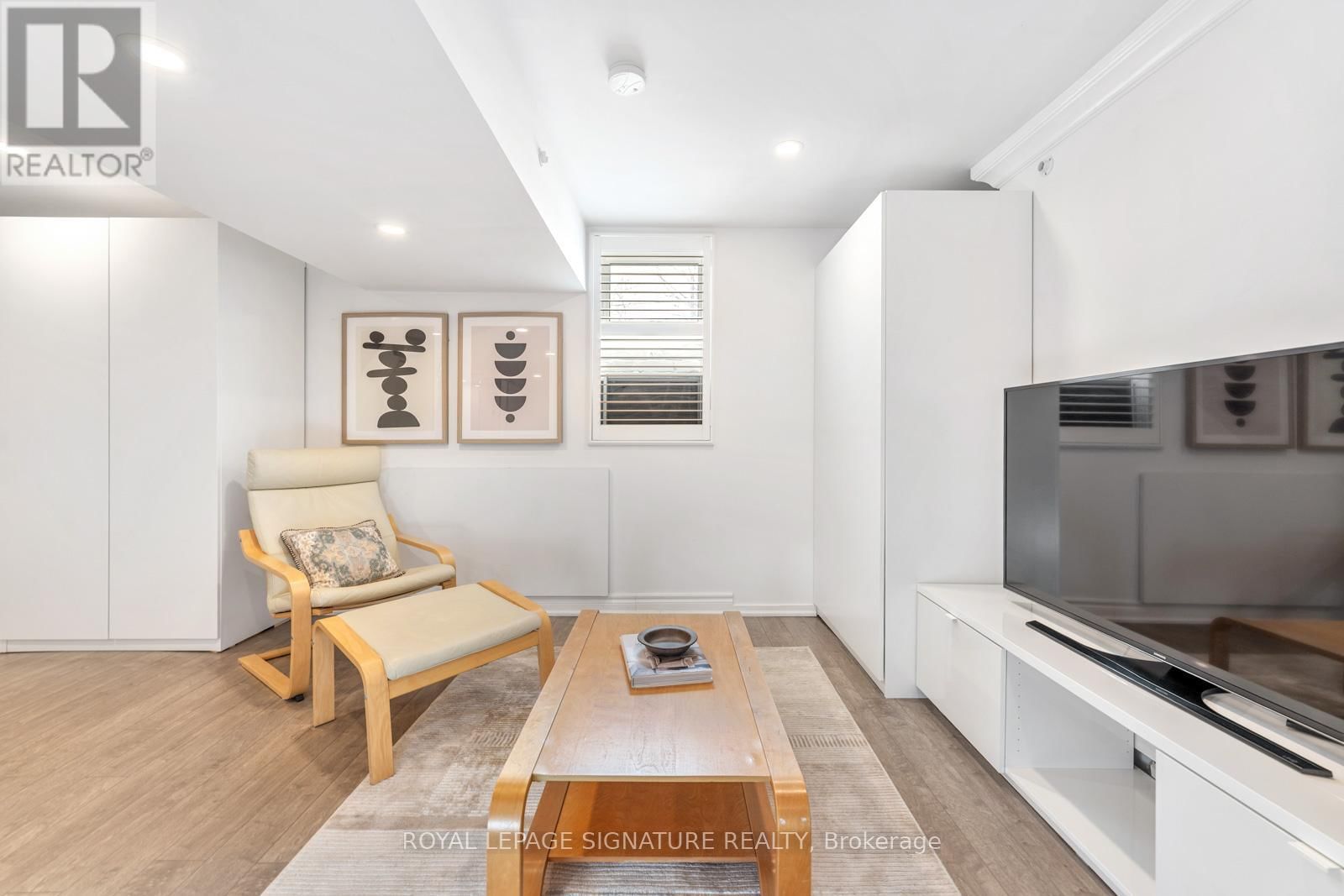 238 ROSELAWN AVENUE Image 25