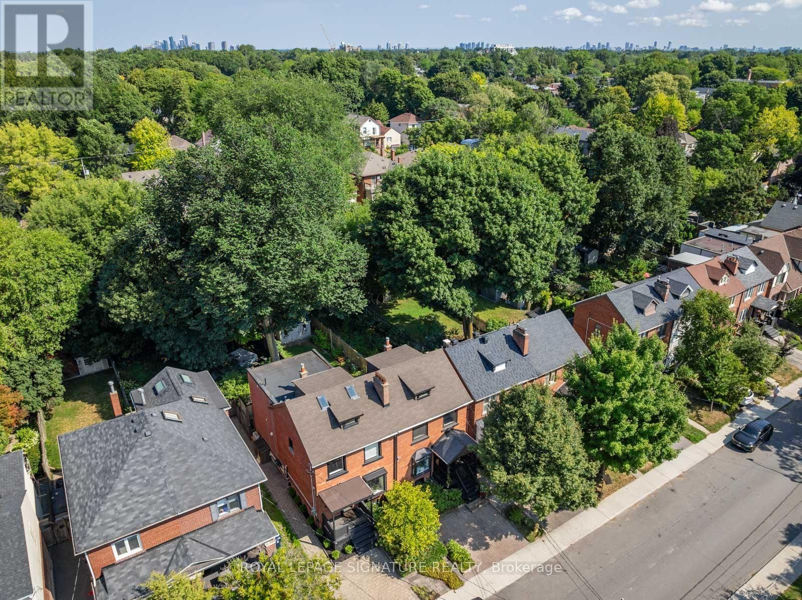 238 ROSELAWN AVENUE Image 35