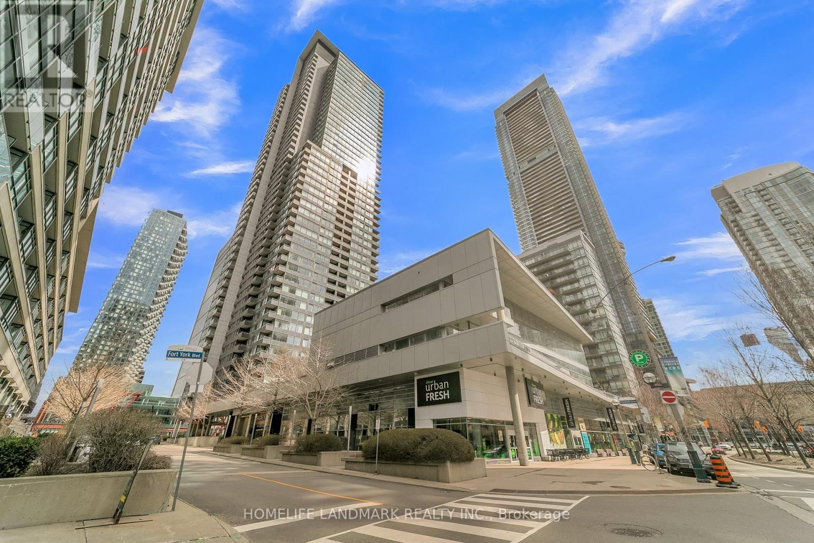 3511 - 25 TELEGRAM MEWS Image 1