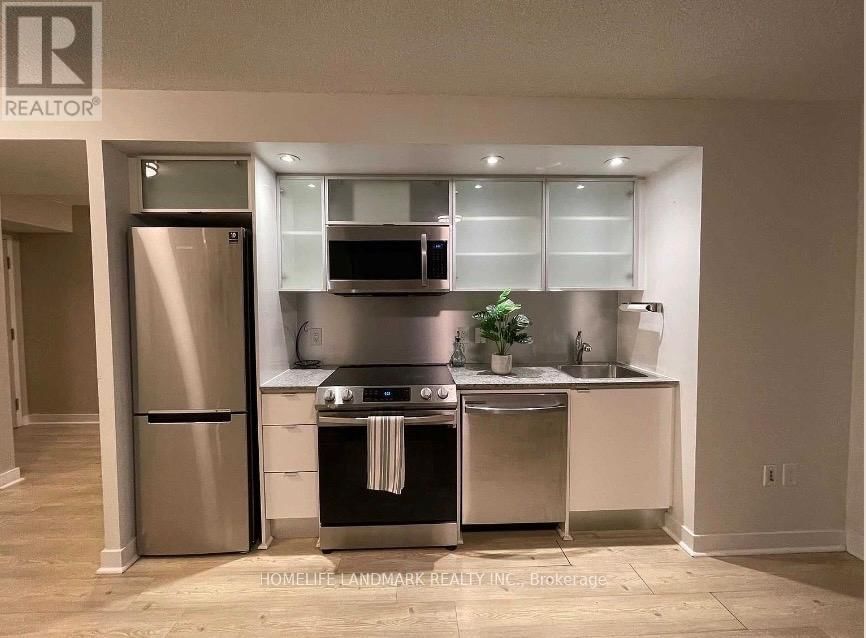 3511 - 25 TELEGRAM MEWS Image 17