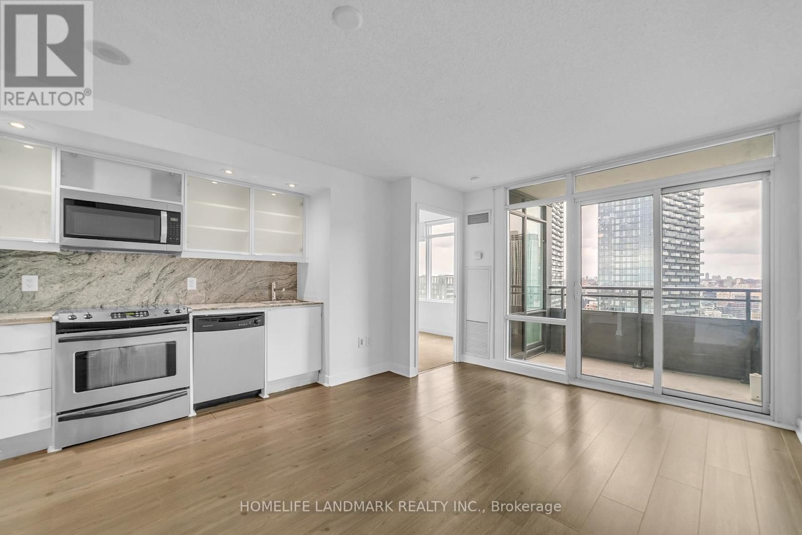 3511 - 25 TELEGRAM MEWS Image 5