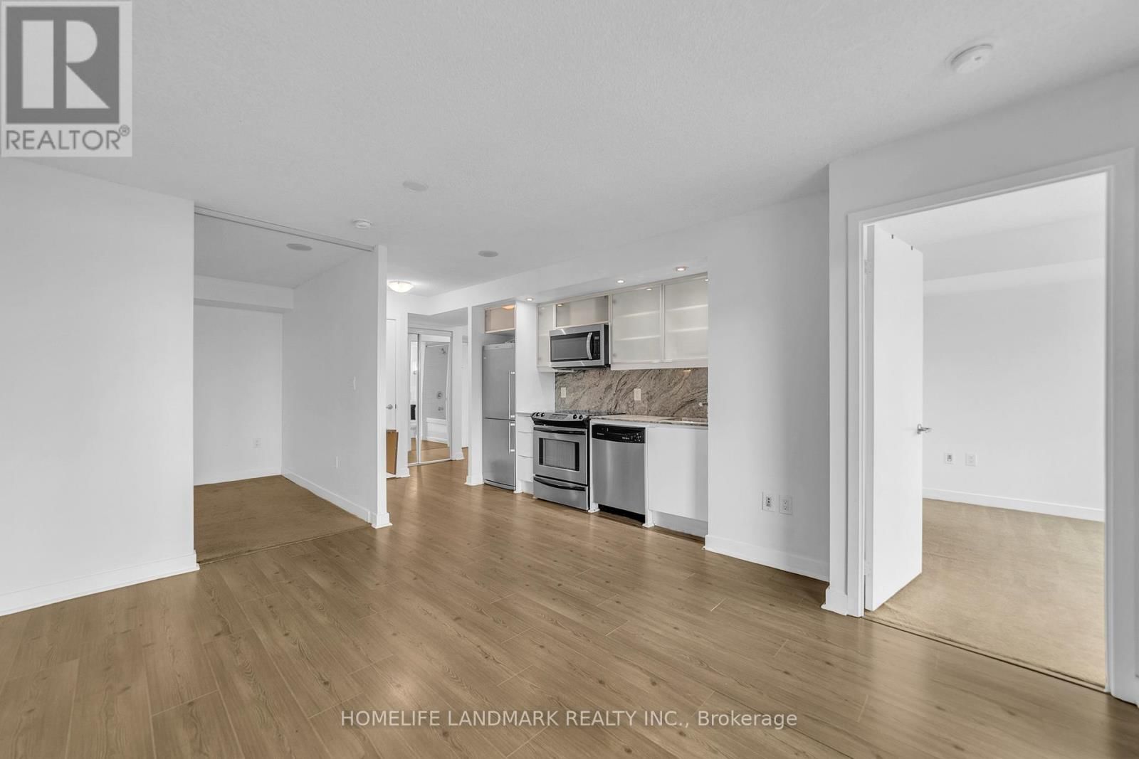 3511 - 25 TELEGRAM MEWS Image 9