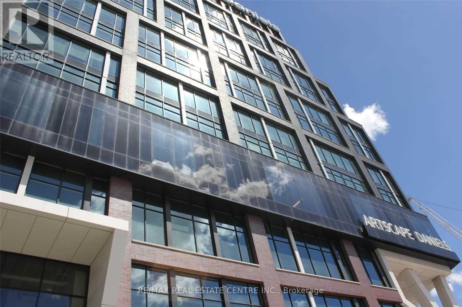 406 - 15 LOWER JARVIS STREET Image 28