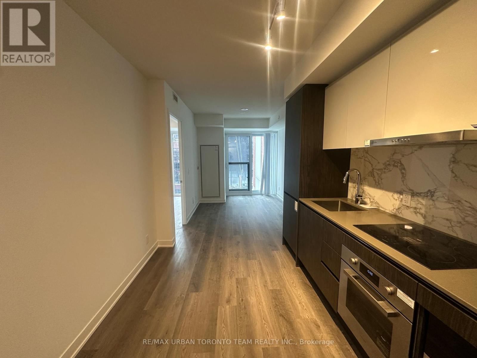 606 - 180 FRONT STREET EAST Image 5