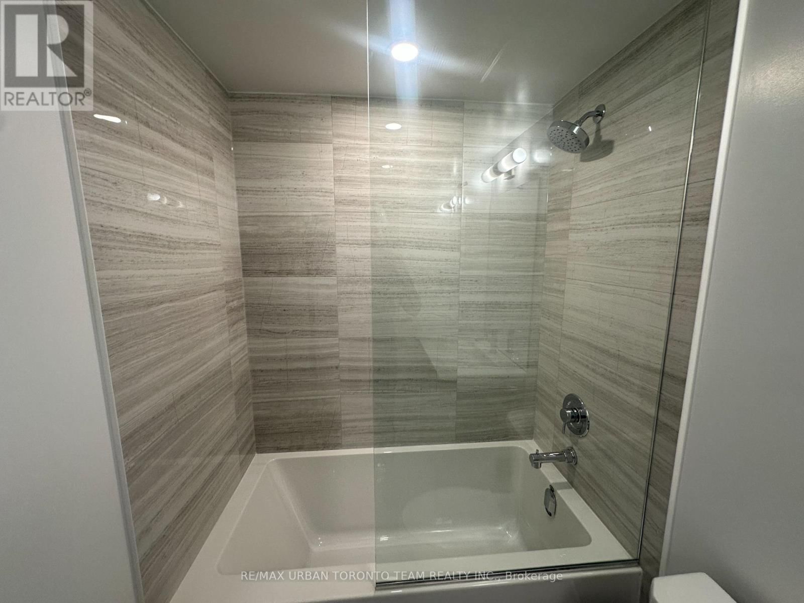 606 - 180 FRONT STREET EAST Image 9