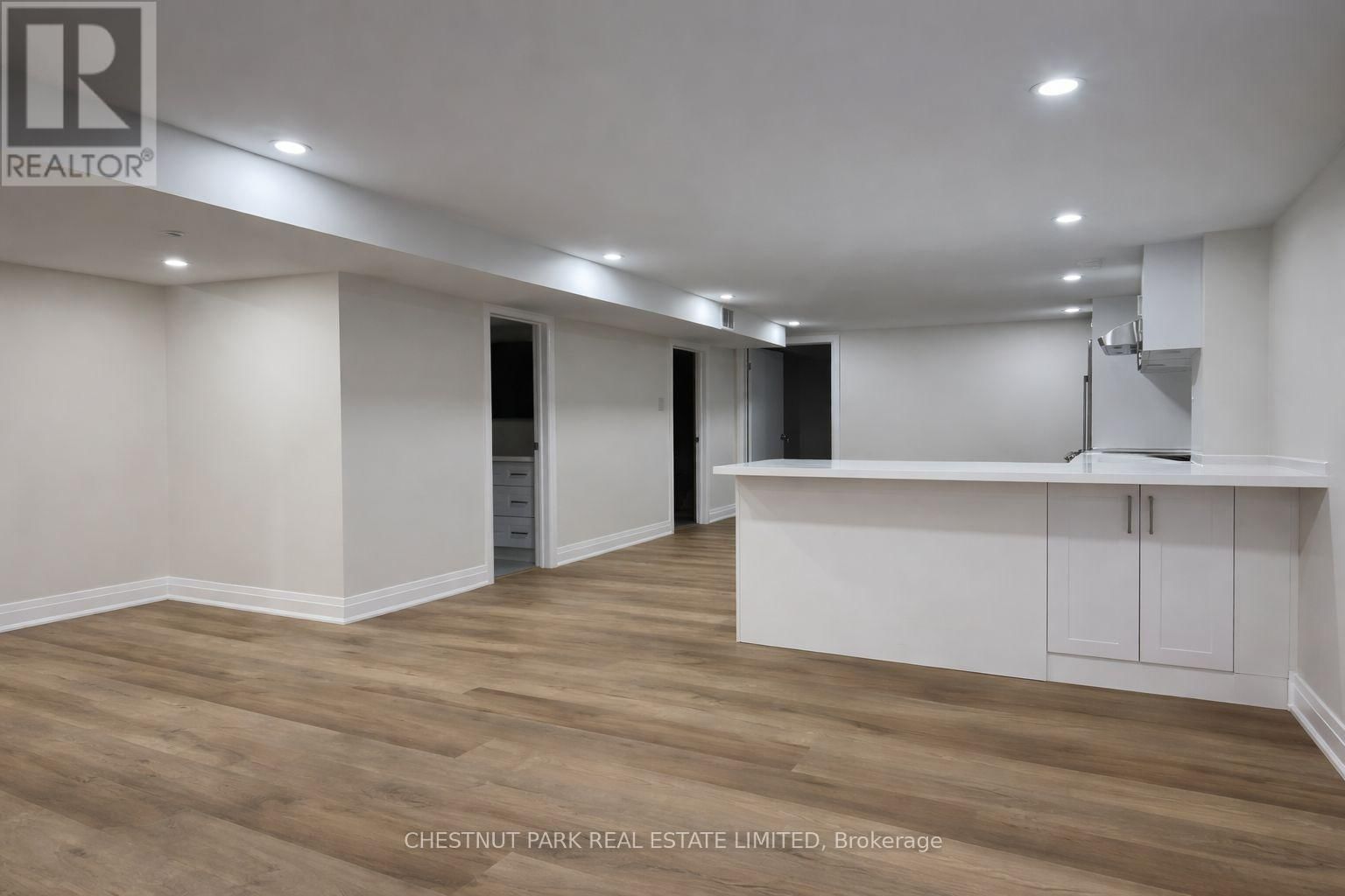 Lower - 607 HURON STREET Image 1