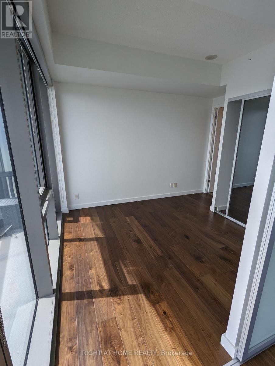 1907 - 390 CHERRY STREET Image 20