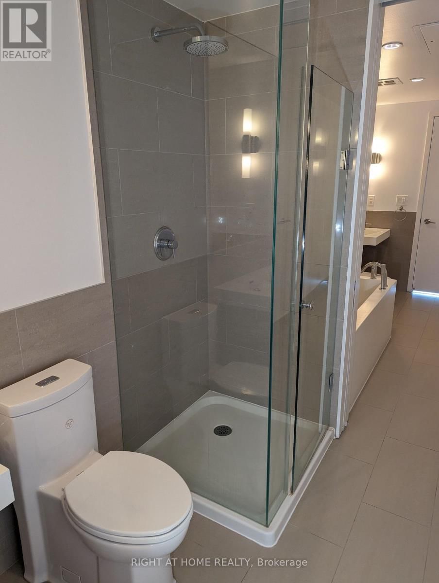 1907 - 390 CHERRY STREET Image 24