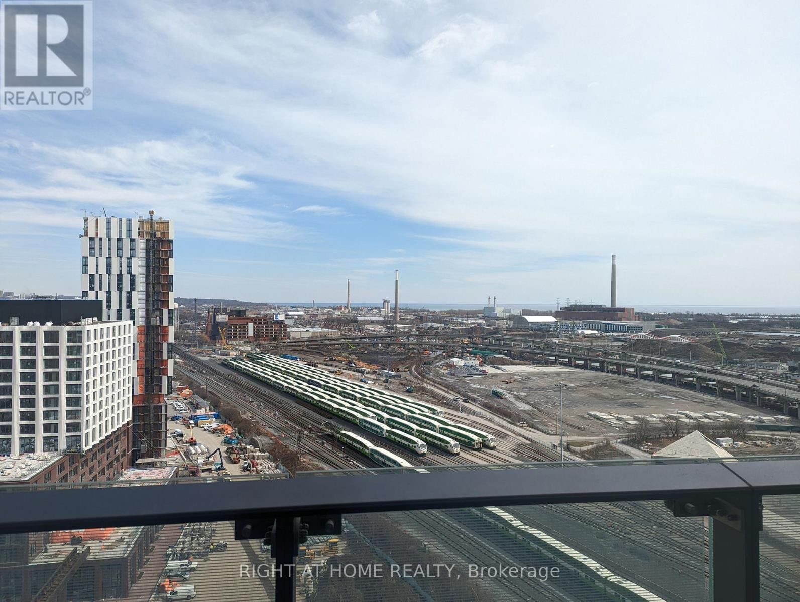 1907 - 390 CHERRY STREET Image 26