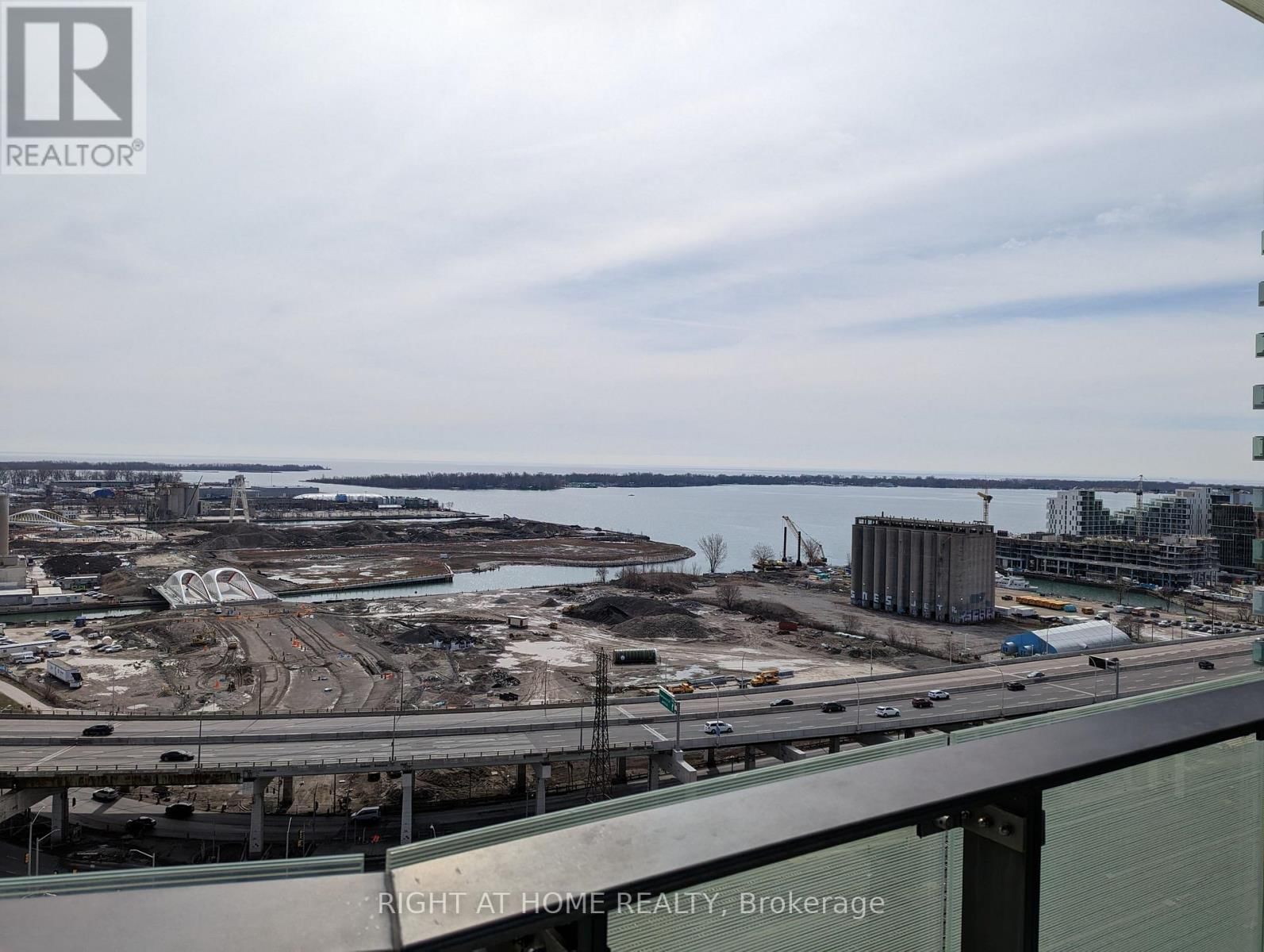 1907 - 390 CHERRY STREET Image 27