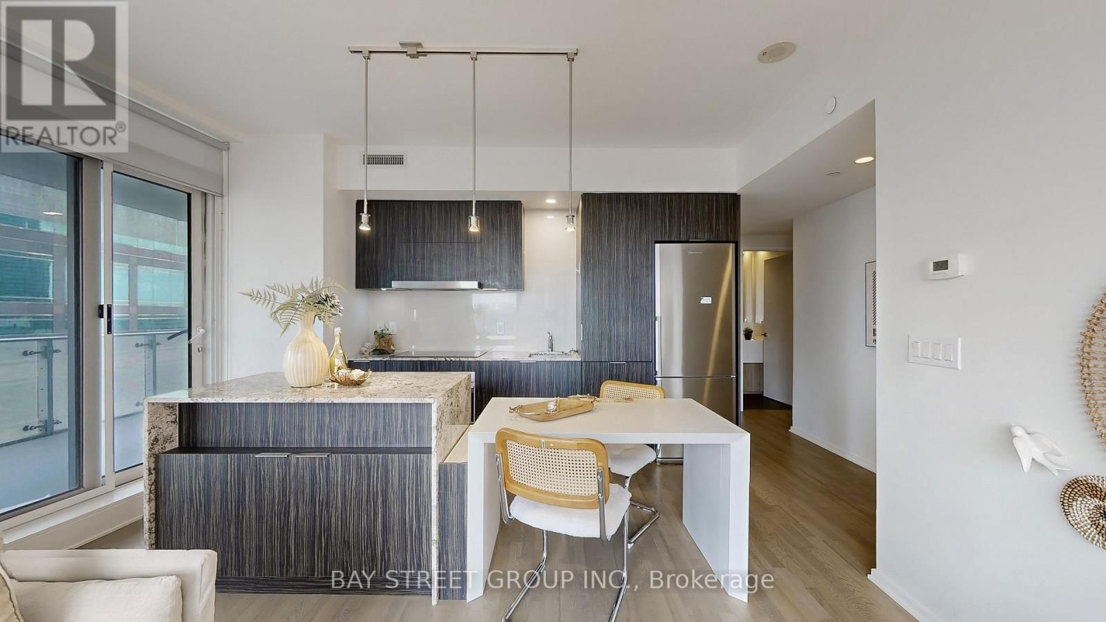 1701 - 1 BLOOR STREET EAST Image 14