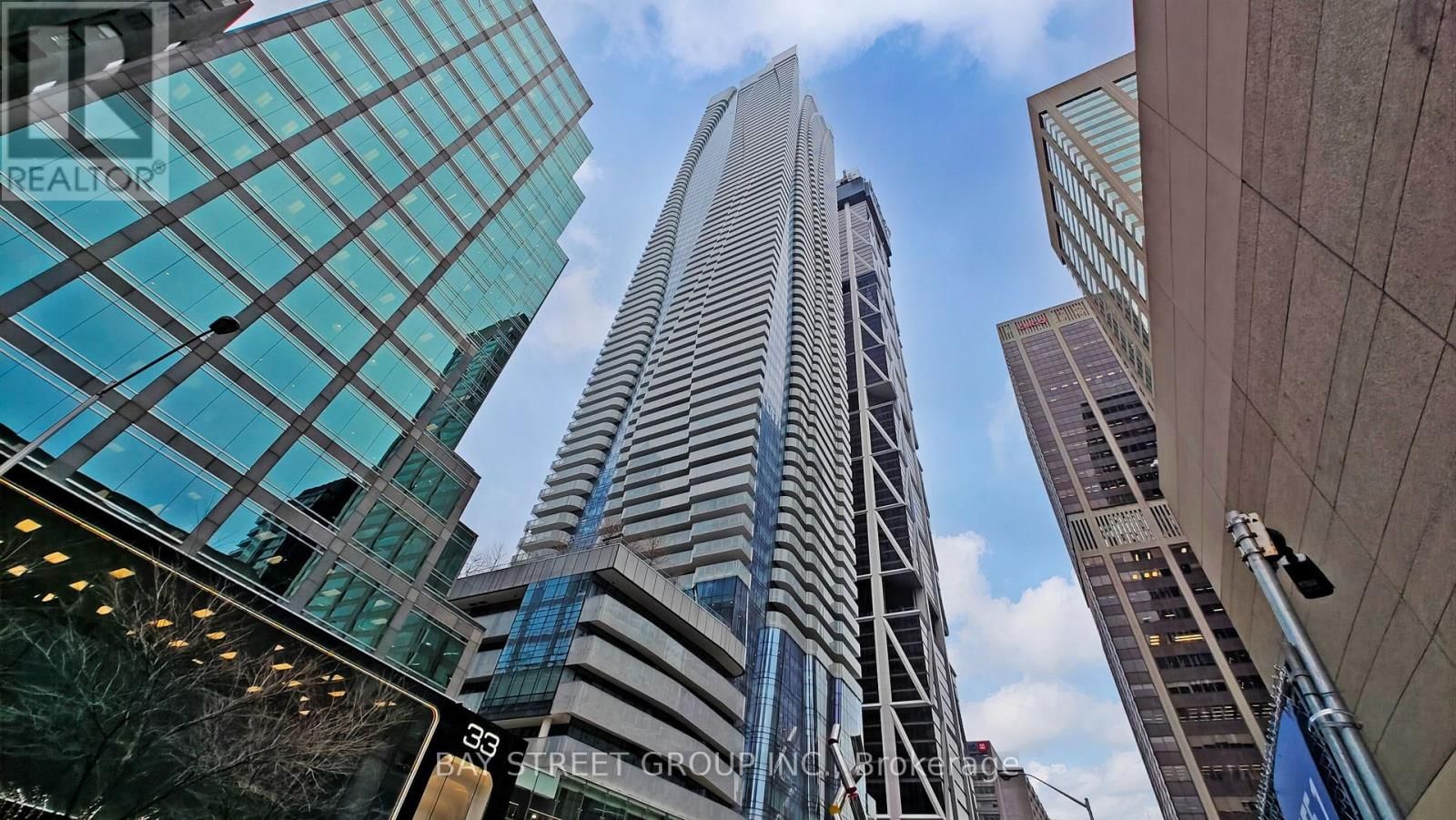 1701 - 1 BLOOR STREET EAST Image 2