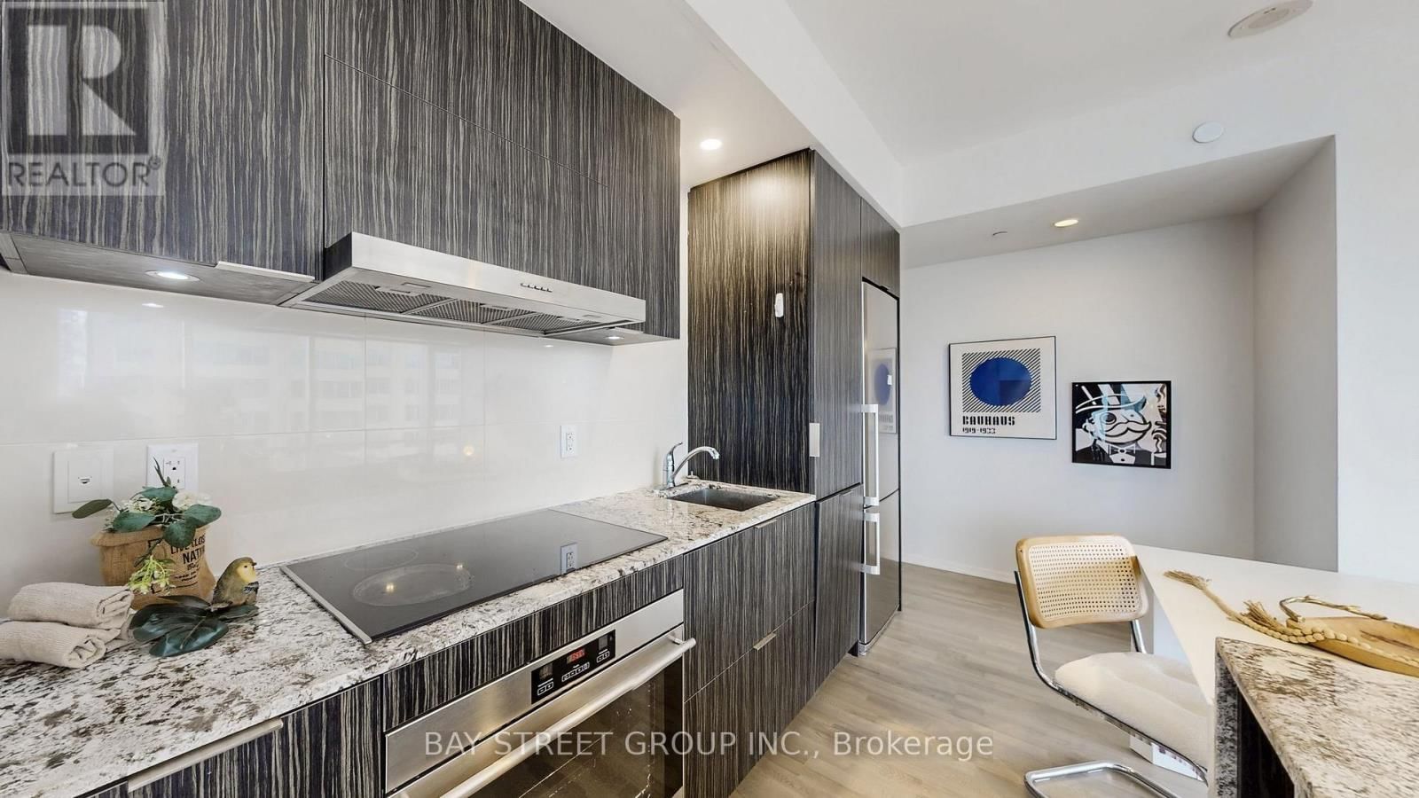 1701 - 1 BLOOR STREET EAST Image 20