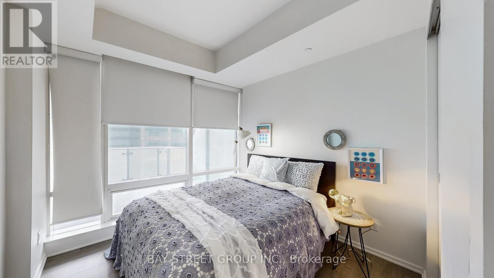 1701 - 1 BLOOR STREET EAST Image 25