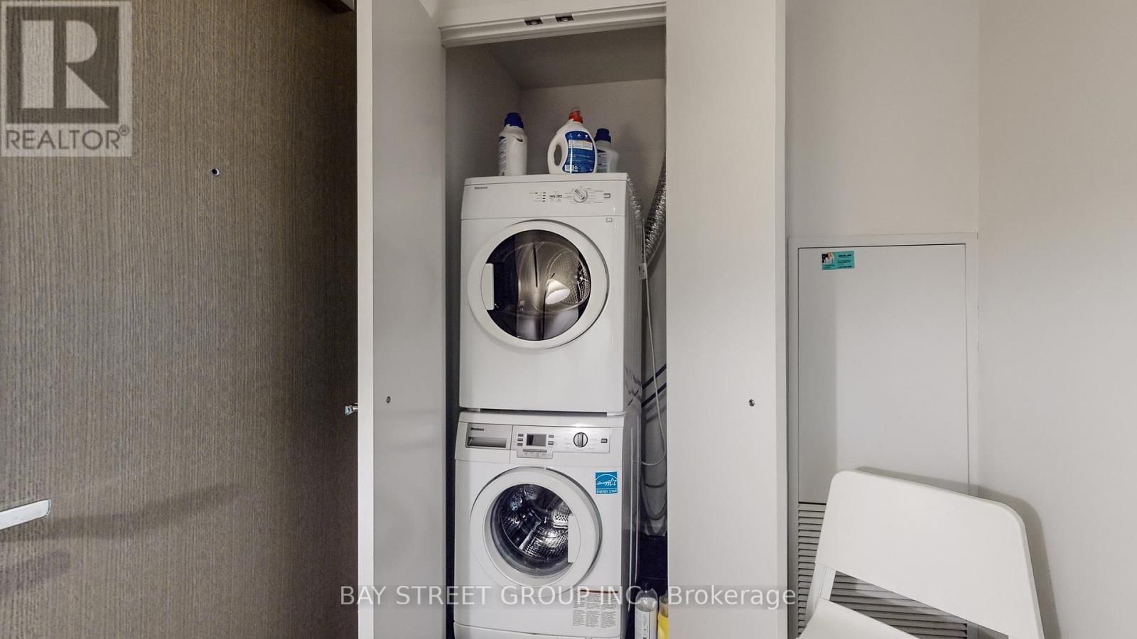 1701 - 1 BLOOR STREET EAST Image 28