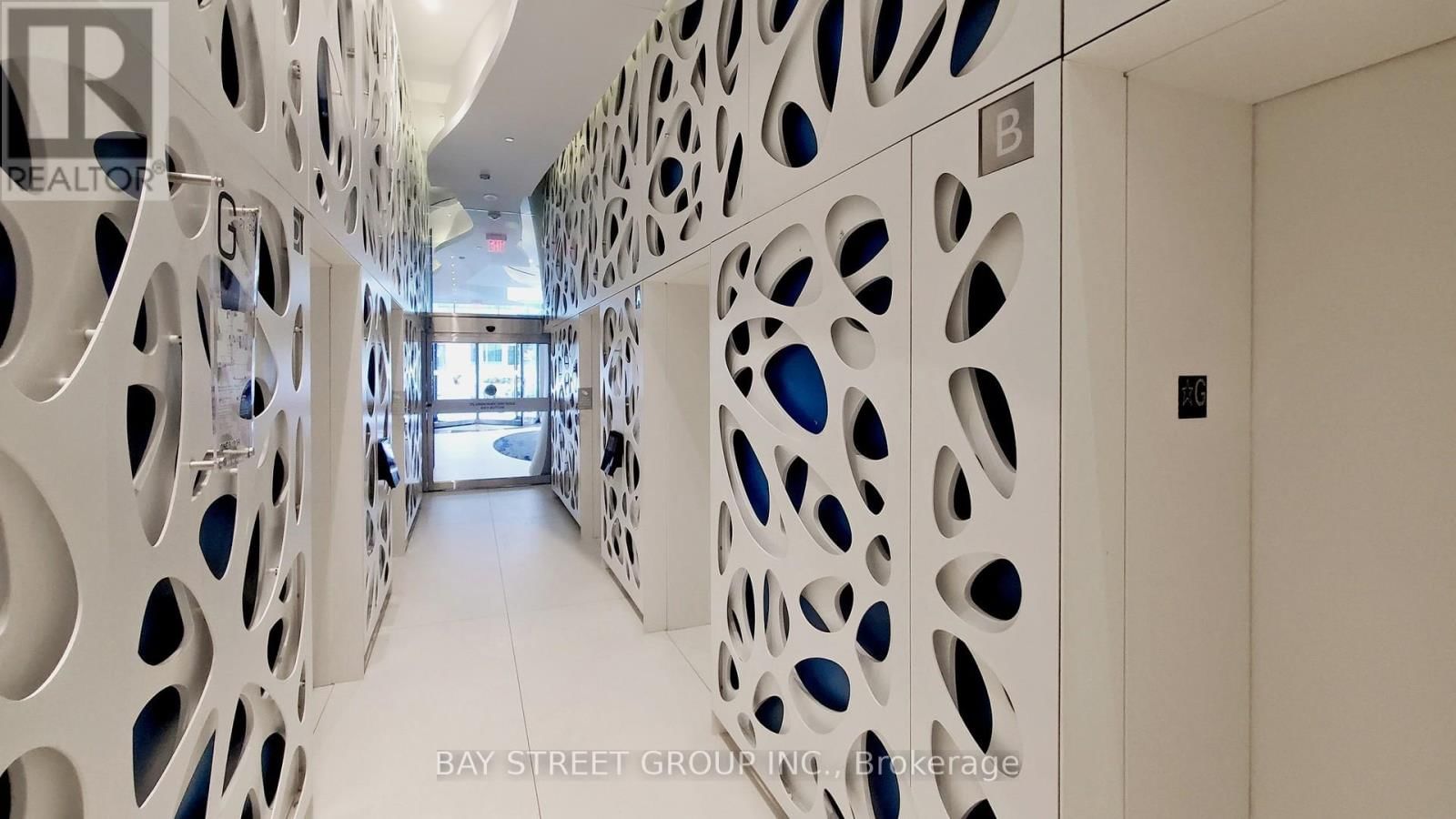 1701 - 1 BLOOR STREET EAST Image 7