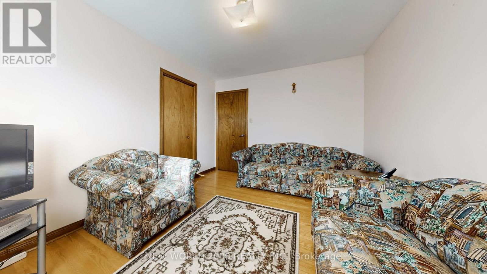 17 SQUIREWOOD ROAD Image 18