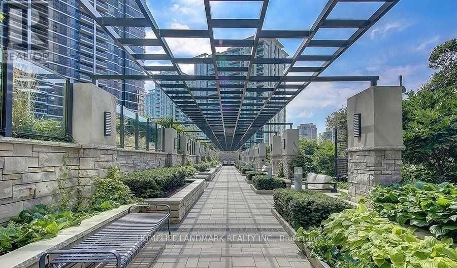 2203 - 2 ANNDALE DRIVE Image 16