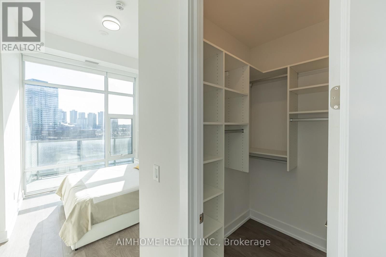 1528 - 25 ADRA GRADO WAY Image 16