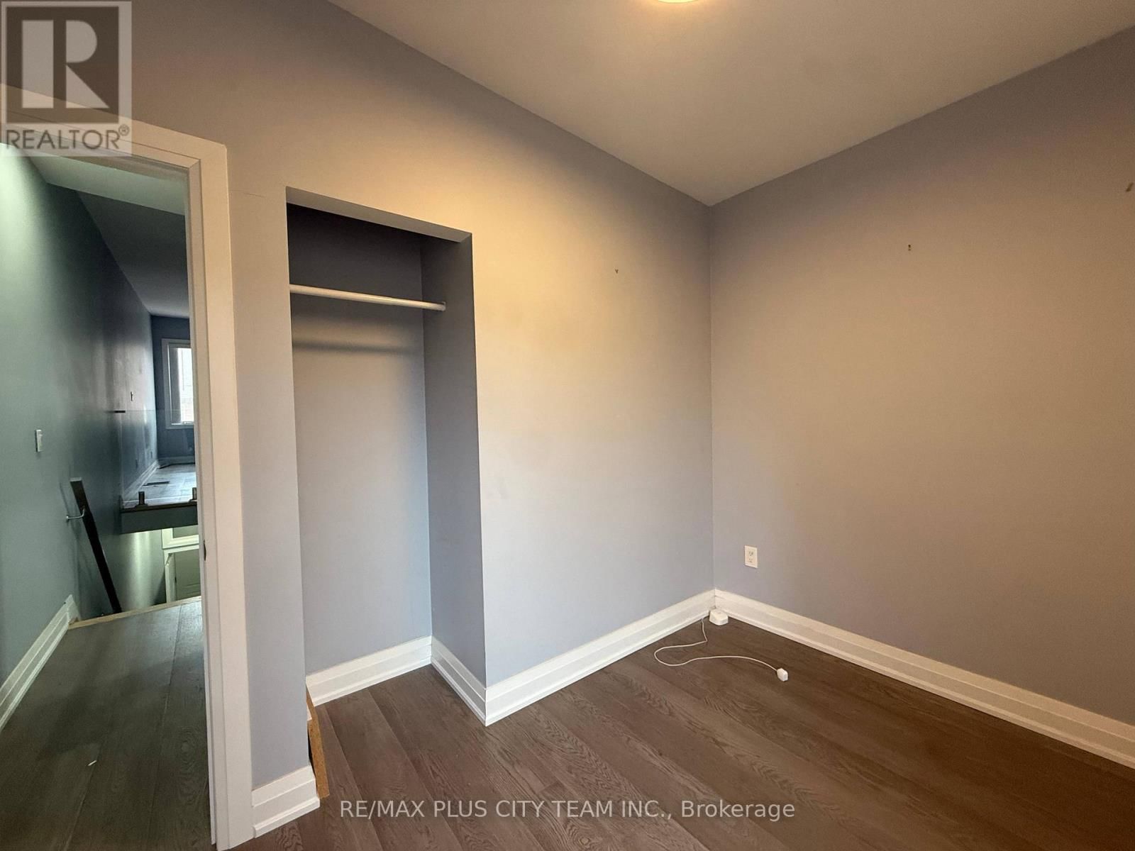 11 BADEN STREET Image 11