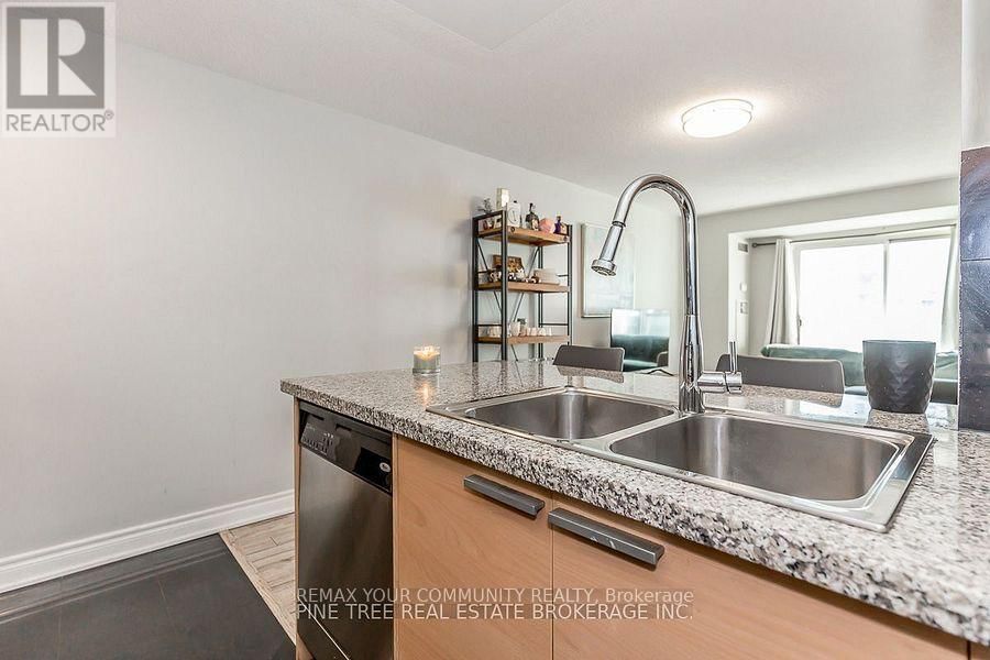 1704 - 16 HARRISON GARDEN BOULEVARD Image 13