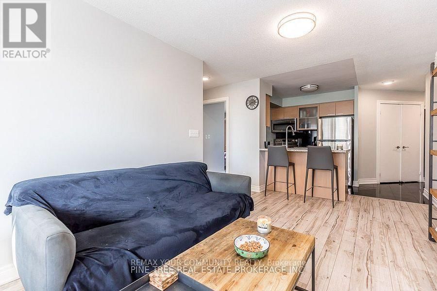 1704 - 16 HARRISON GARDEN BOULEVARD Image 15