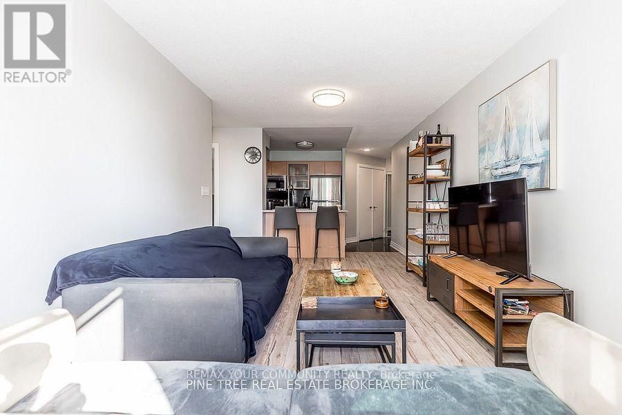 1704 - 16 HARRISON GARDEN BOULEVARD Image 17