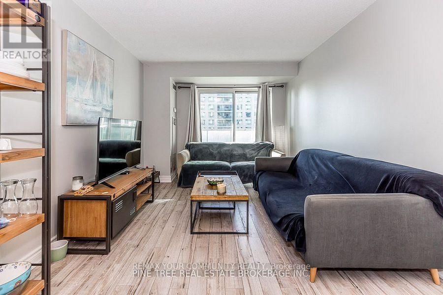 1704 - 16 HARRISON GARDEN BOULEVARD Image 18