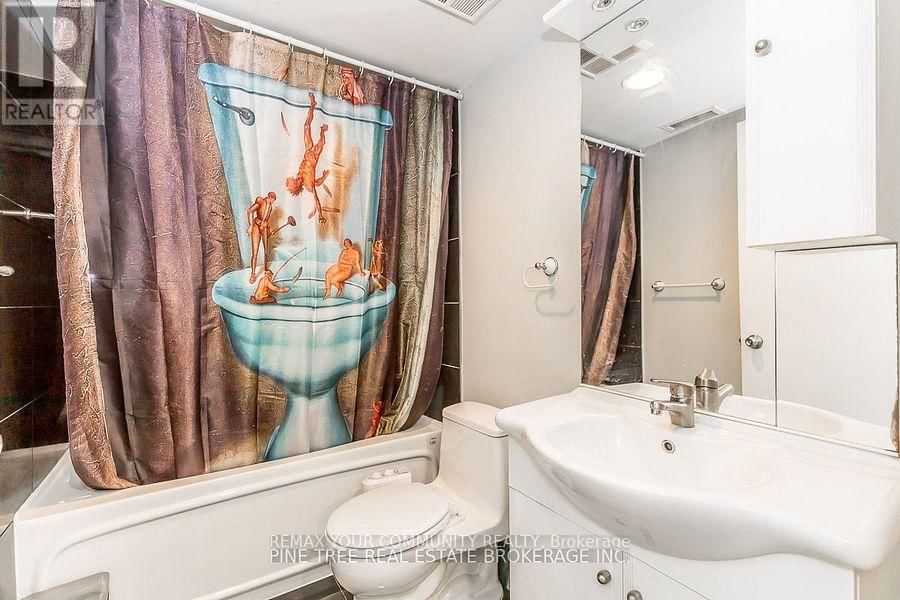 1704 - 16 HARRISON GARDEN BOULEVARD Image 28