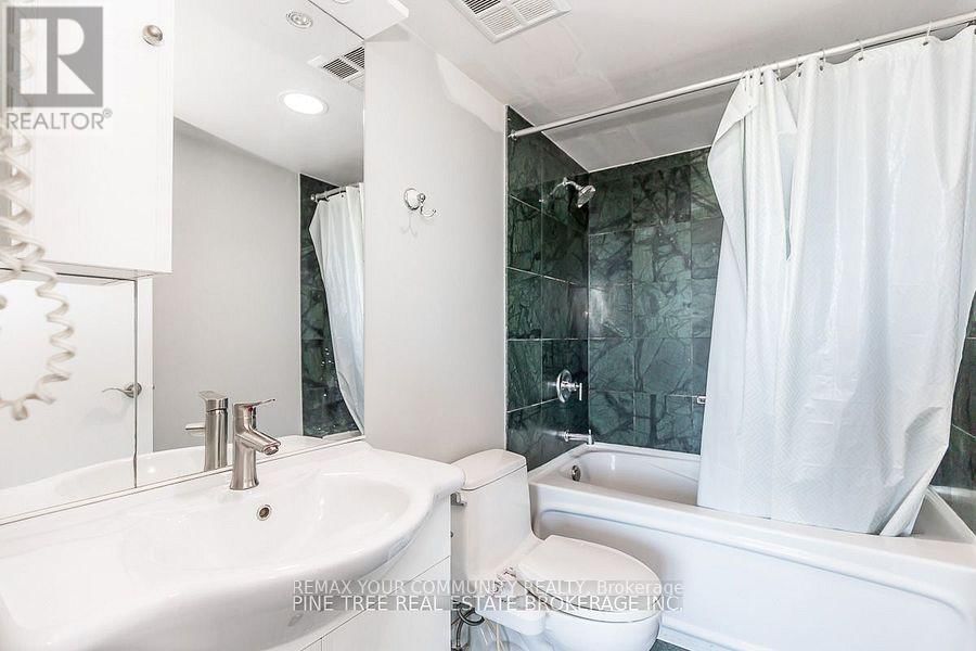 1704 - 16 HARRISON GARDEN BOULEVARD Image 29