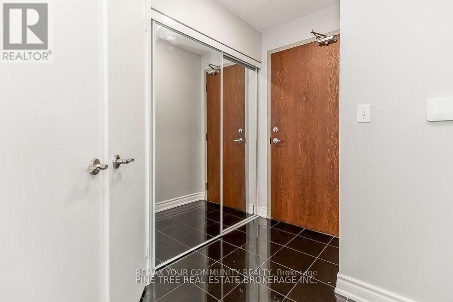 1704 - 16 HARRISON GARDEN BOULEVARD Image 9