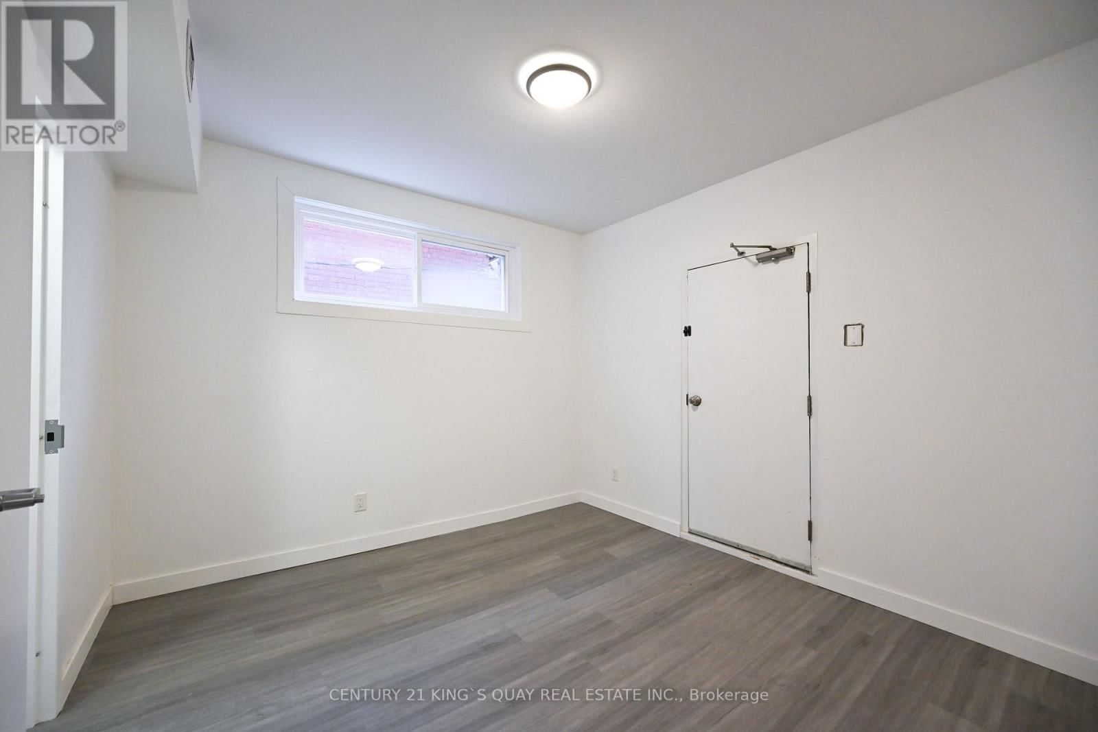 2 - 1A LEONARD AVENUE Image 11