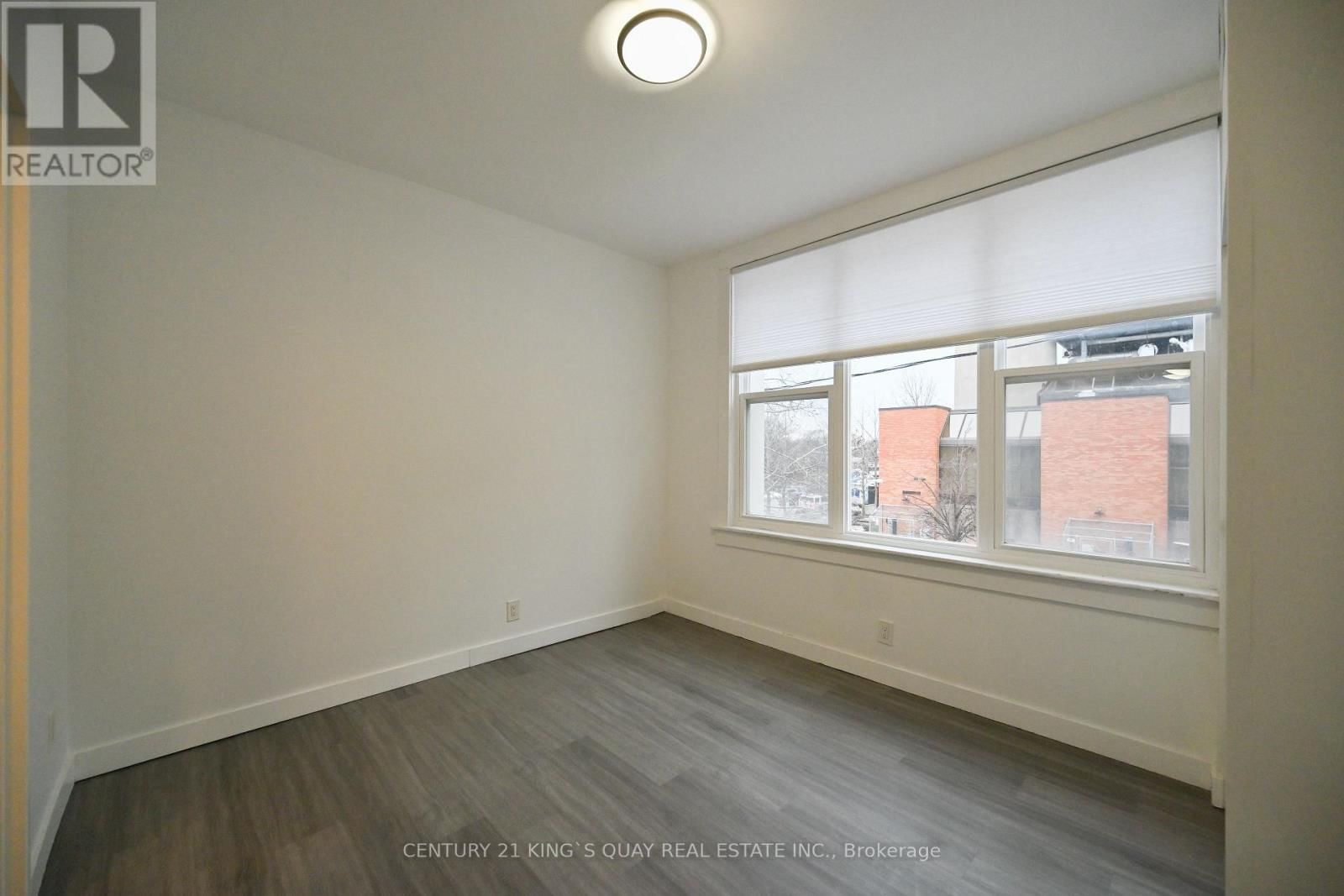 2 - 1A LEONARD AVENUE Image 8