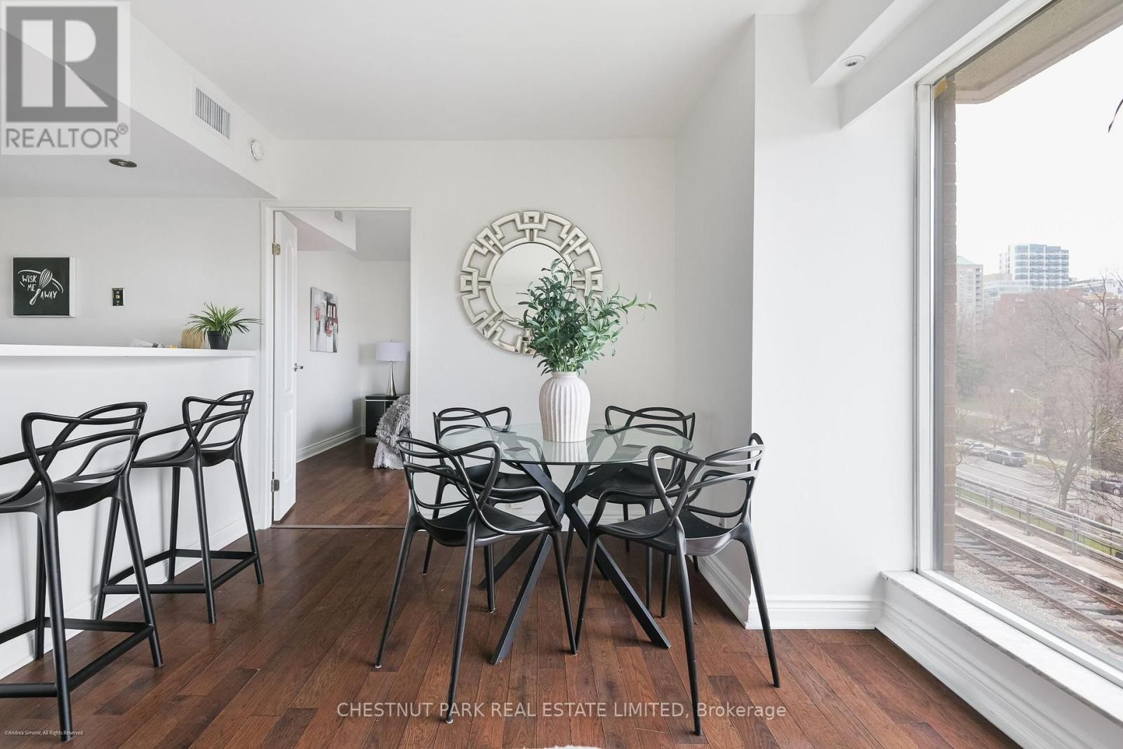 201 - 97 LAWTON BOULEVARD Image 18